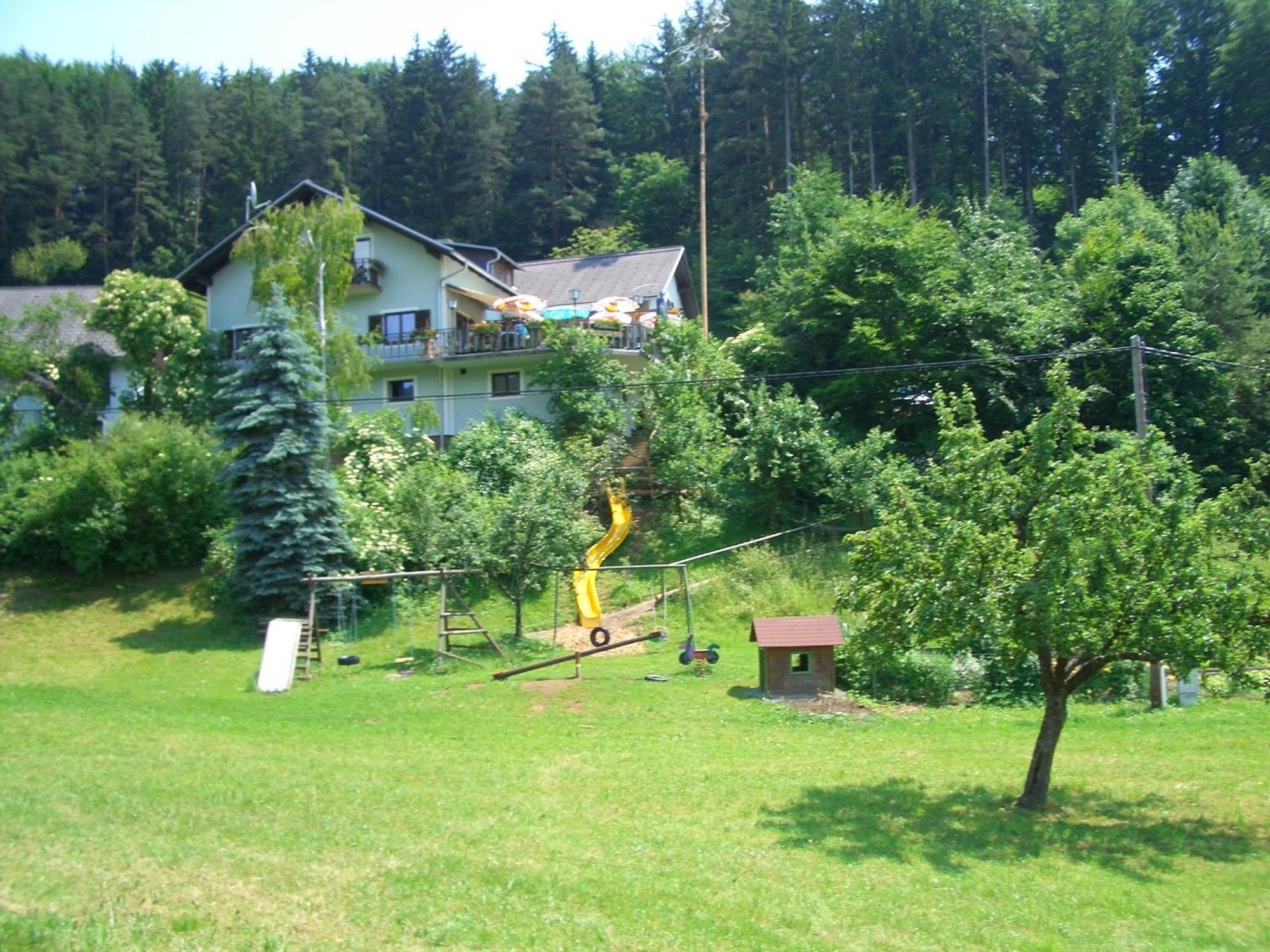 Gasthaus - Gaestehaus Schusterbauer Rein Esterno foto