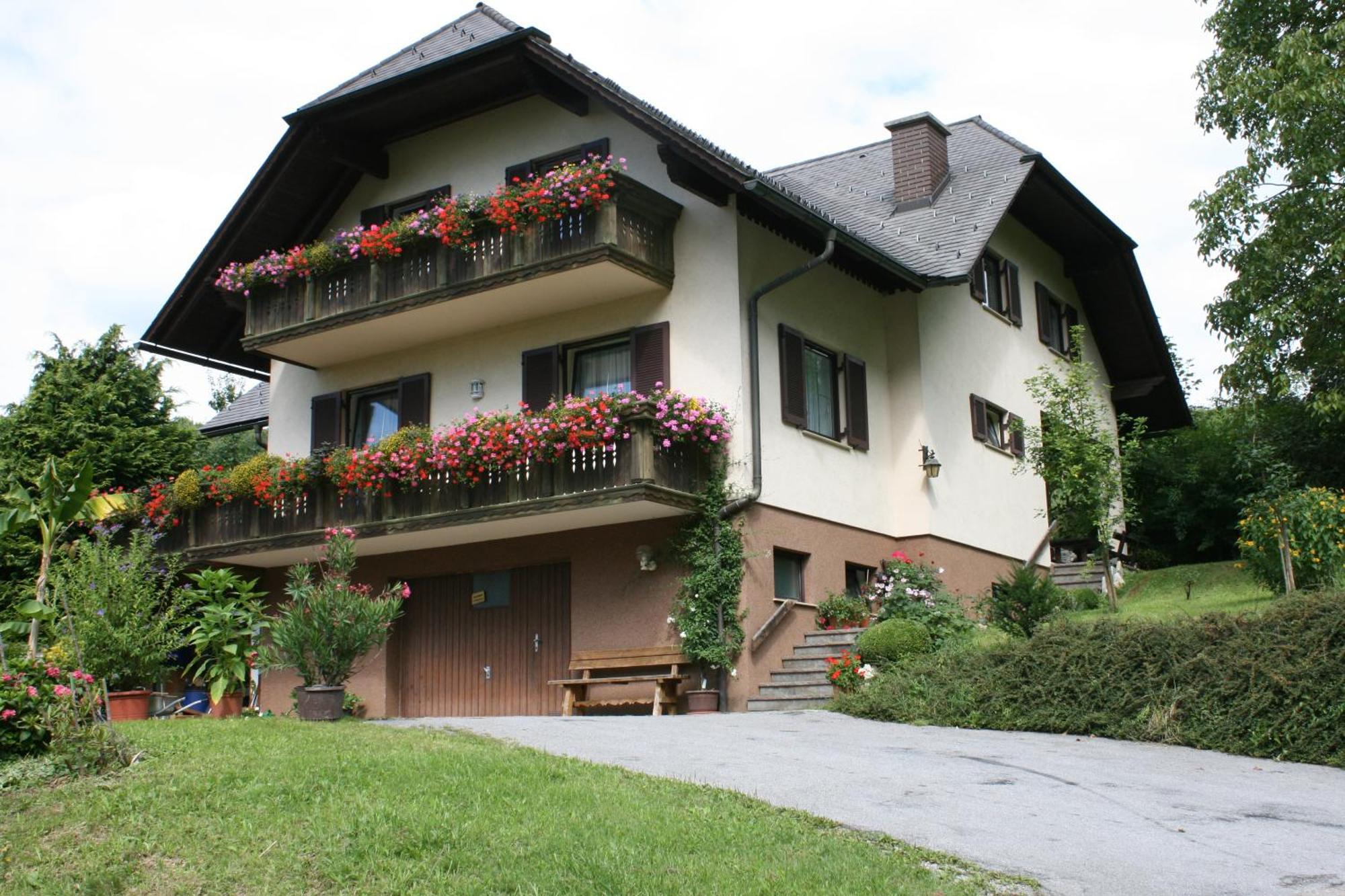 Gasthaus - Gaestehaus Schusterbauer Rein Esterno foto